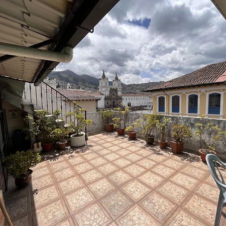 Hostal Benalcazar Quito Buitenkant foto