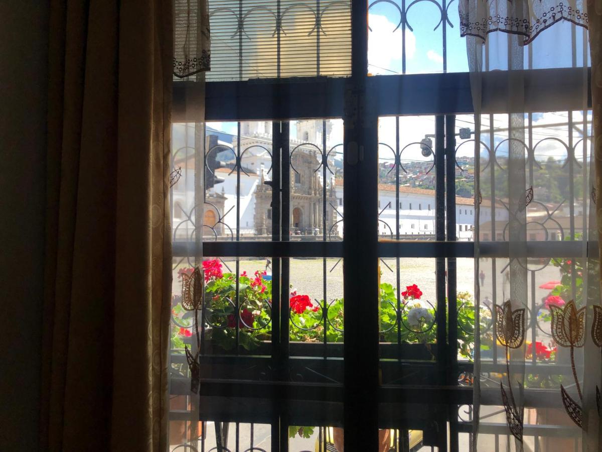 Hostal Benalcazar Quito Buitenkant foto