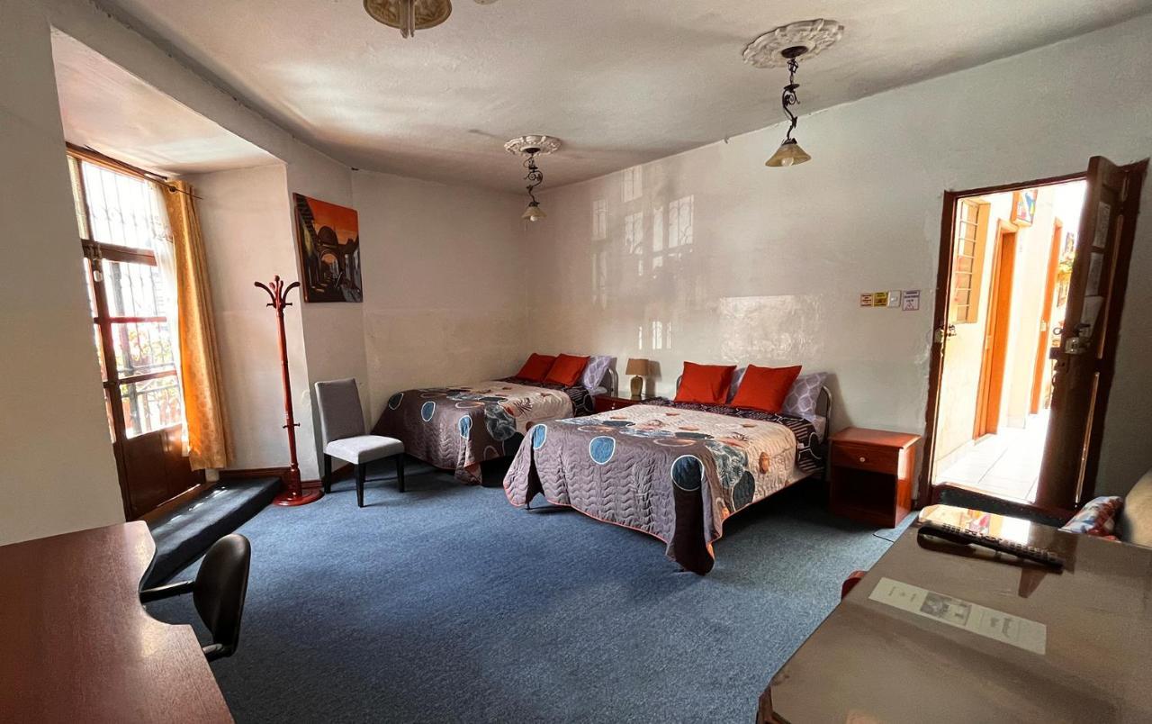 Hostal Benalcazar Quito Buitenkant foto
