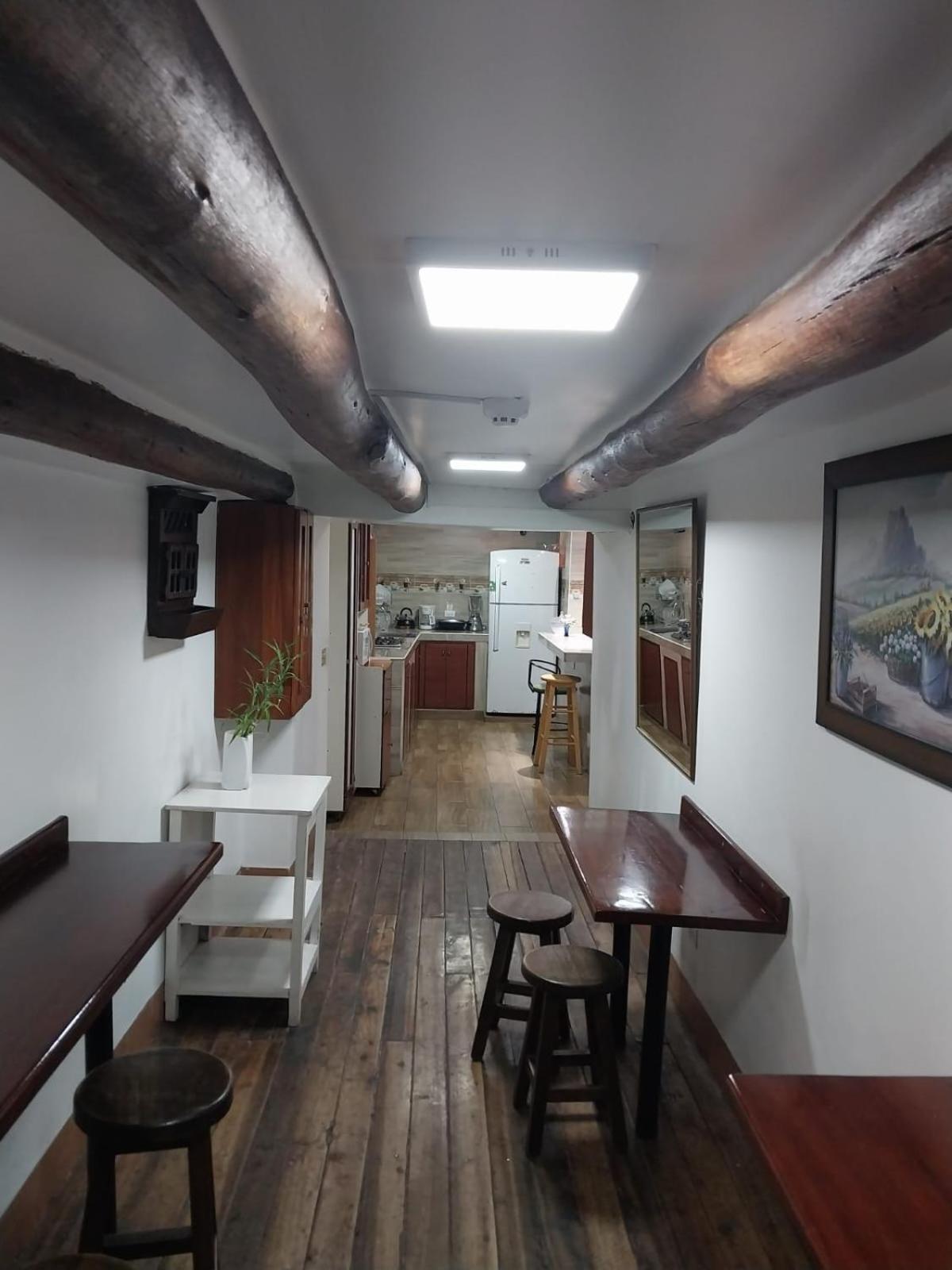 Hostal Benalcazar Quito Buitenkant foto